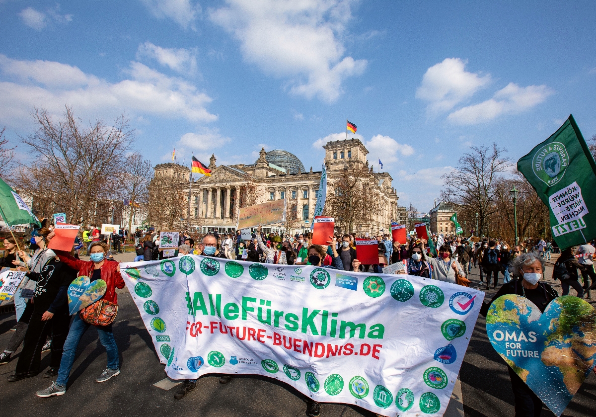 Together For Future geht gegen die drohende Klimakrise auf die Straße
