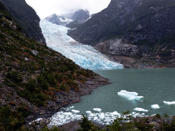 Der Klmawandel bringt Gletscher zum schmelzen