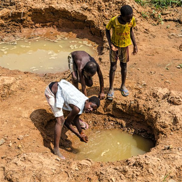 Fehlende Wasserfilter sorgen für Wasserknappheit.